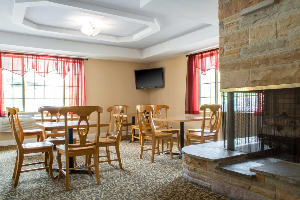 Econo Lodge Hotel Bradford Buitenkant foto